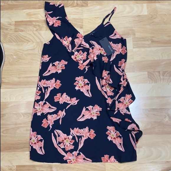 🆕 19 COOPER RUFFLE DRESS - Picture 3 of 6